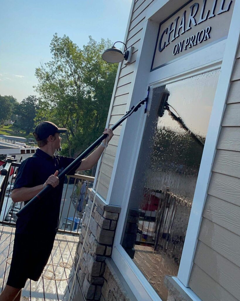 window cleaning Mound, MN